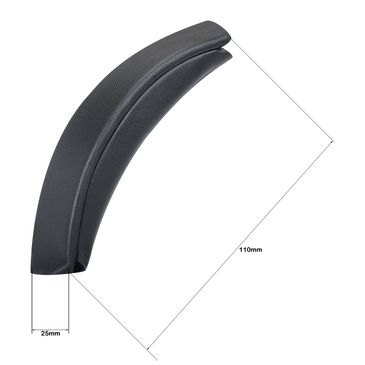 Fekete műbőr fejpánt, 110 mm hosszú és 25 mm széles, fehér háttér előtt.