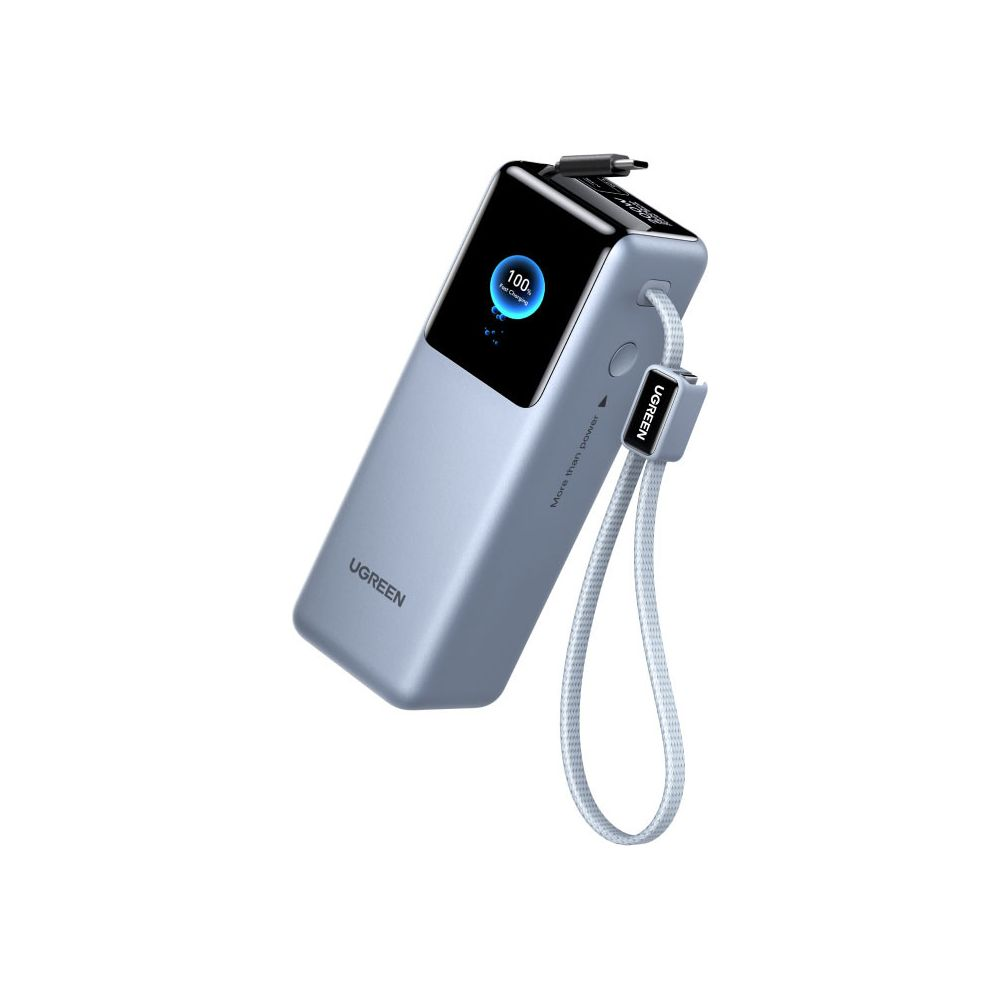 Jasnoniebieski power bank Ugreen z wyświetlaczem cyfrowym 100% i pasującą smyczą na białym tle.
