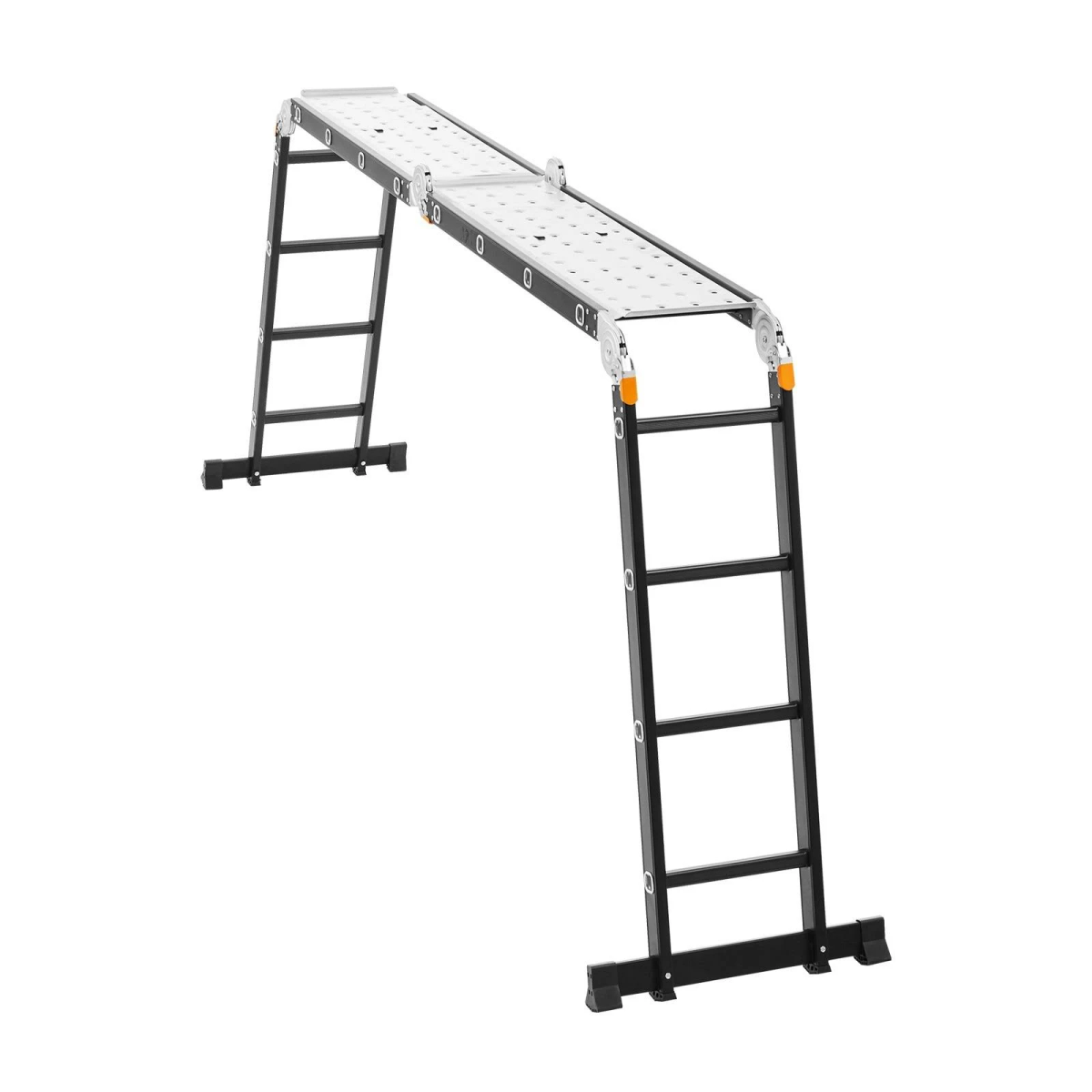 Una escalera multiusos negra convertida en una plataforma de trabajo elevada y estrecha con base perforada.
