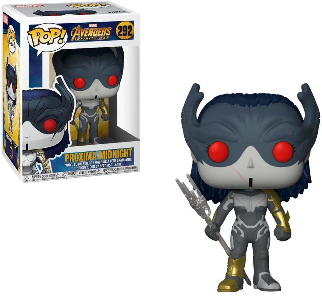 Figura Funko Pop di Proxima Midnight con lancia, mostrata dentro e fuori la scatola.