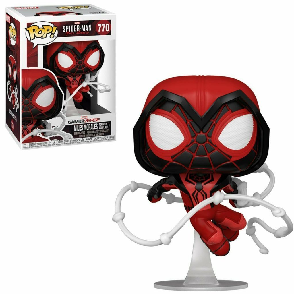 Figura de vinilo de Miles Morales en traje rojo y negro con red blanca junto a su caja.
