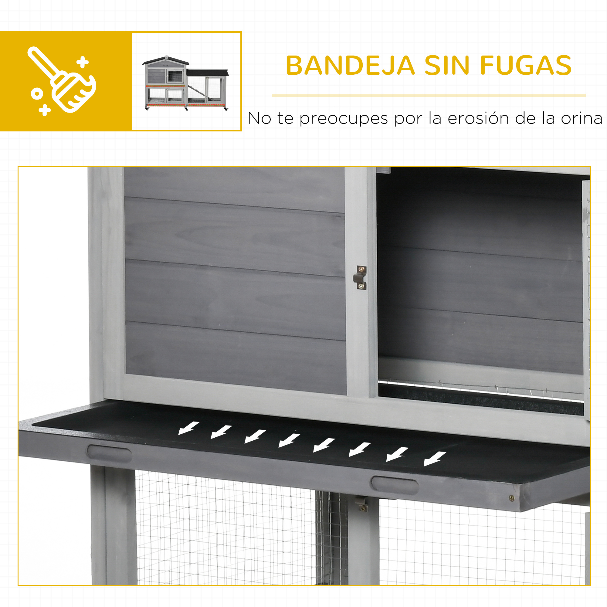 Una bandeja negra extraíble a prueba de fugas de una conejera de madera gris.