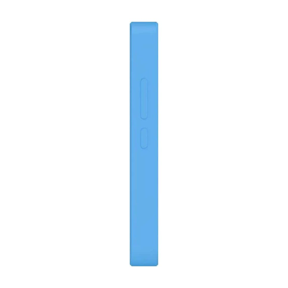 Eine hellblaue Schutzhülle für ein Smartphone, Seitenansicht mit integrierten Tasten auf einem weißen Hintergrund.