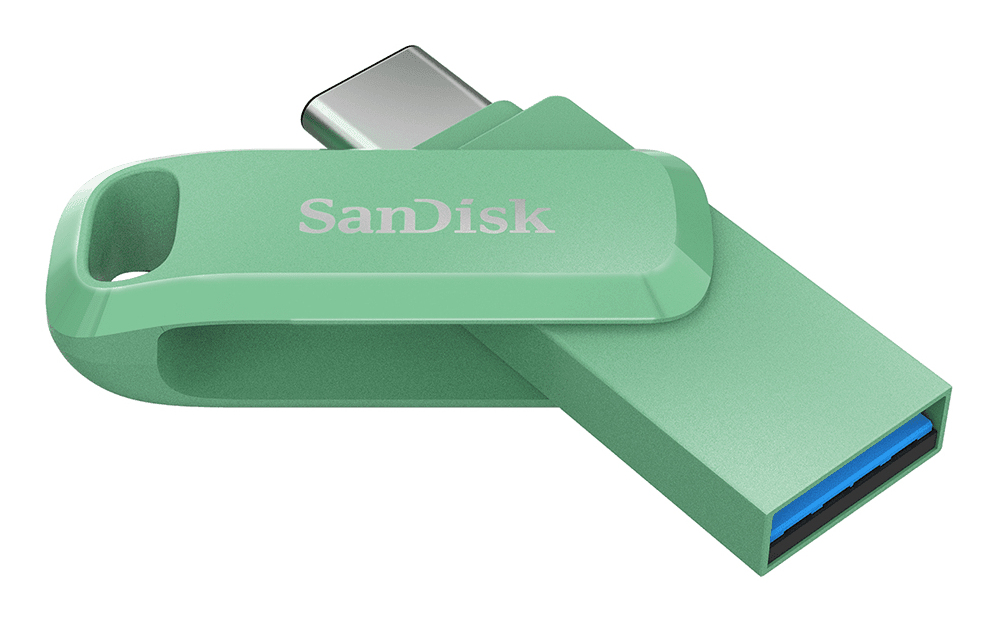 Chiavetta USB SanDisk verde con connettori USB-C e USB-A su sfondo bianco.