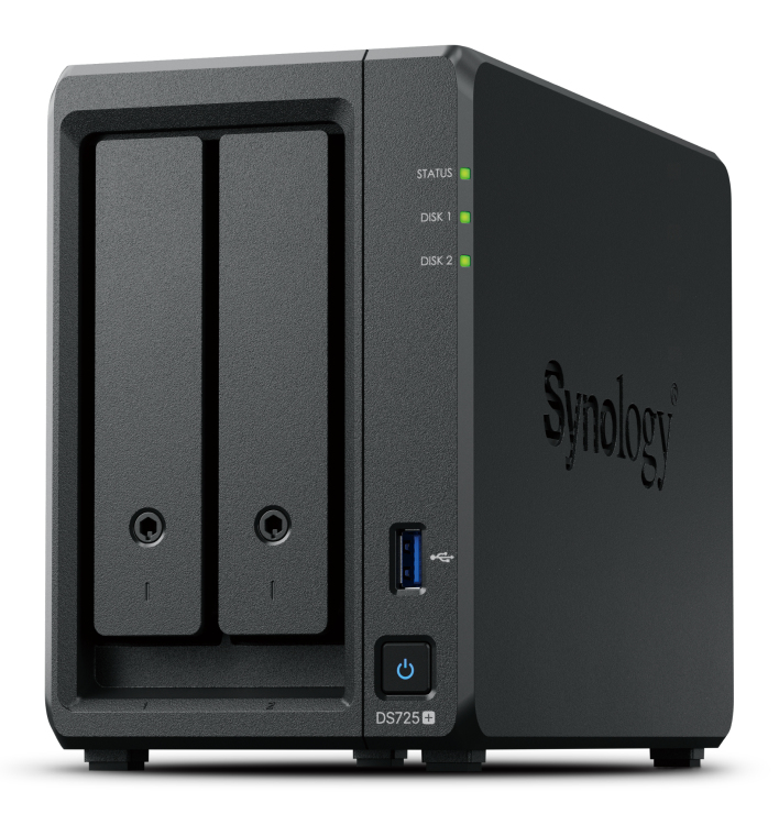 NAS Synology DS725+ negro con dos bahías, un puerto USB y luces de estado verdes.