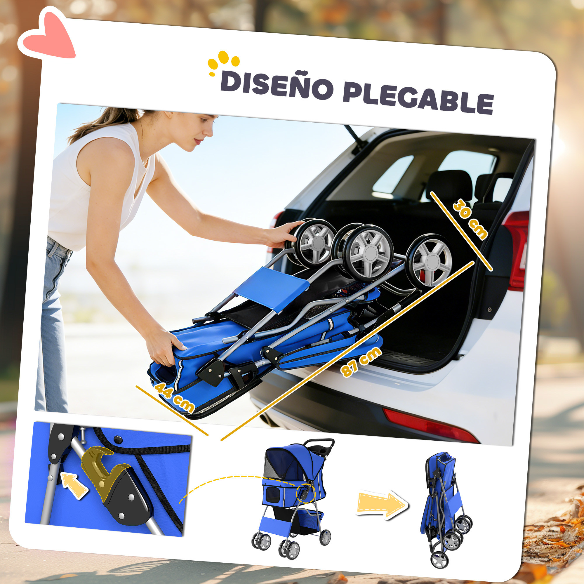 Una mujer coloca un carrito plegable azul para mascotas en el maletero de un coche.