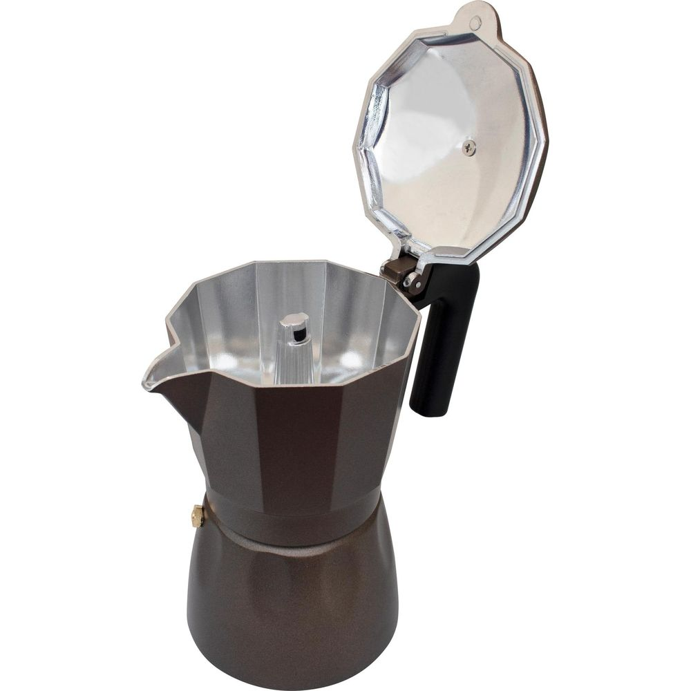 Una caffettiera moka marrone con coperchio aperto e manico nero su sfondo bianco.