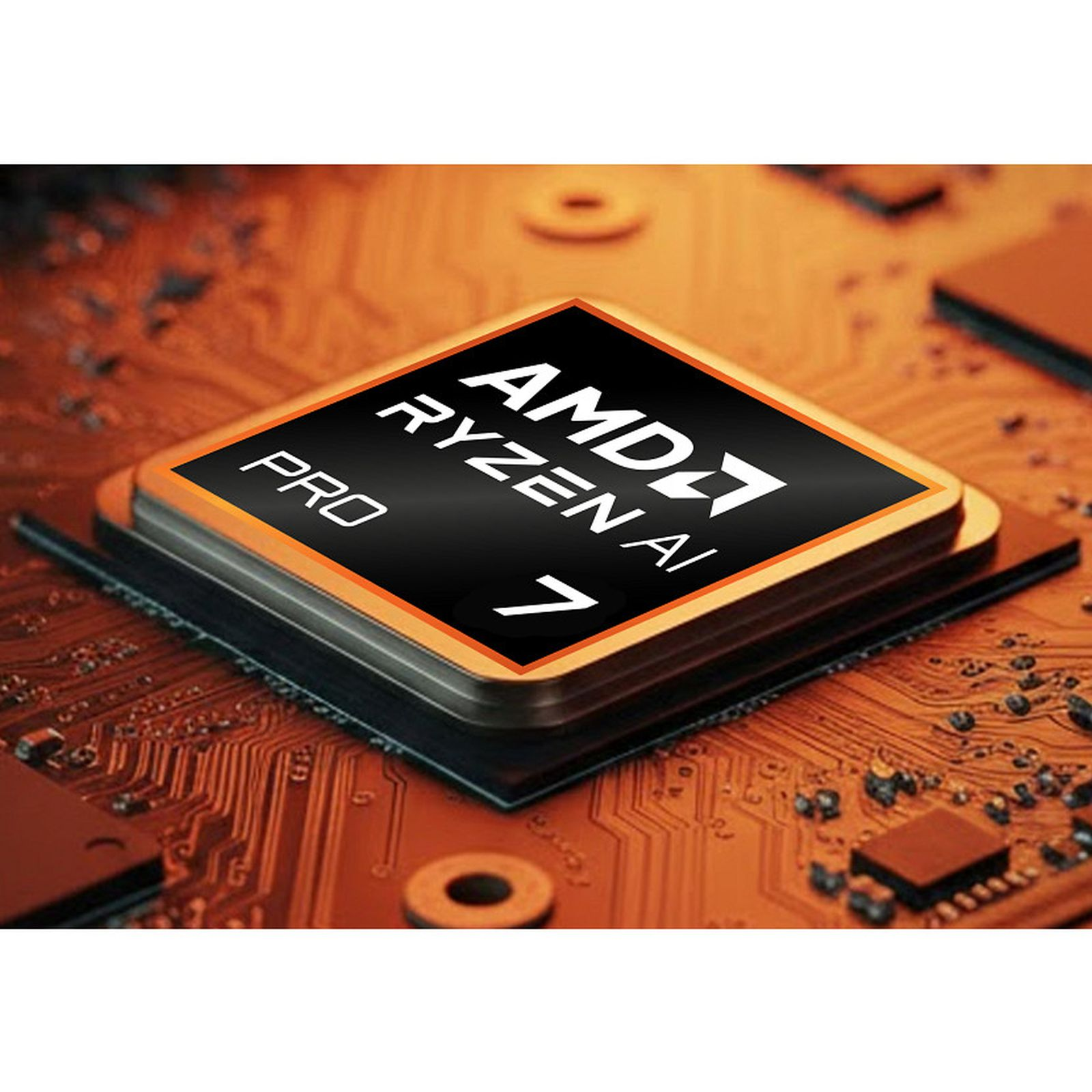Ein AMD Ryzen AI 7 PRO Prozessor auf einer kupferfarbenen Leiterplatte.