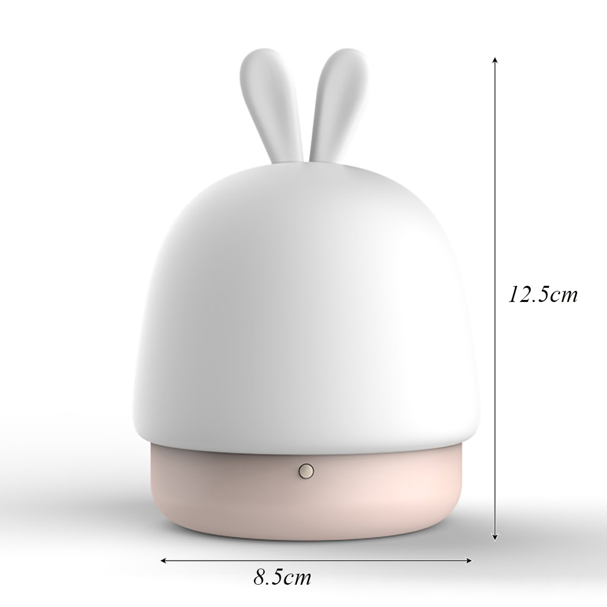 Eine weiße Hasen-Nachtlampe mit rosafarbenem Sockel und Abmessungen von 12,5 cm Höhe und 8,5 cm Breite.