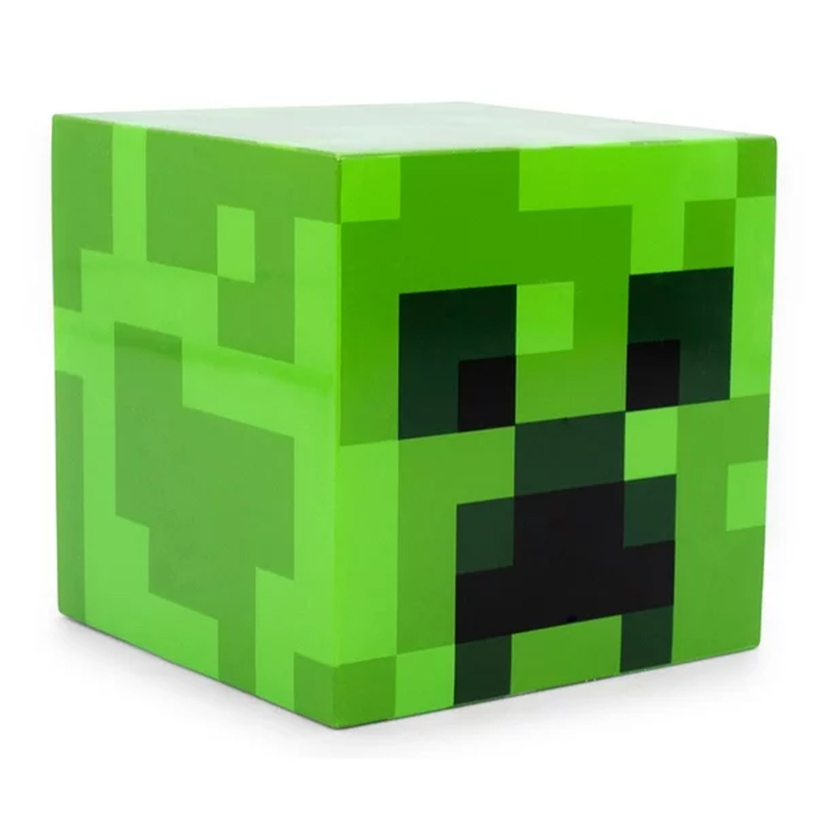 Ein grünes, pixeliges Minecraft-Creeper-Gesicht auf einem kubischen Block vor weißem Hintergrund.