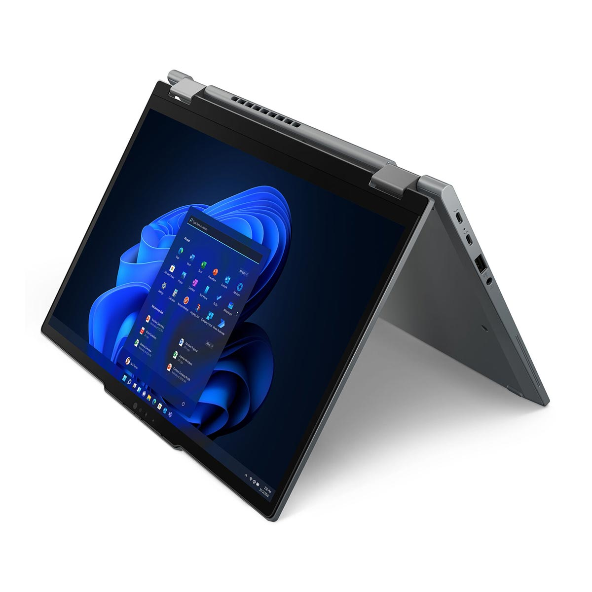Ein grauer Convertible-Laptop in Zeltstellung zeigt den blauen Windows 11-Startbildschirm auf weißem Hintergrund.