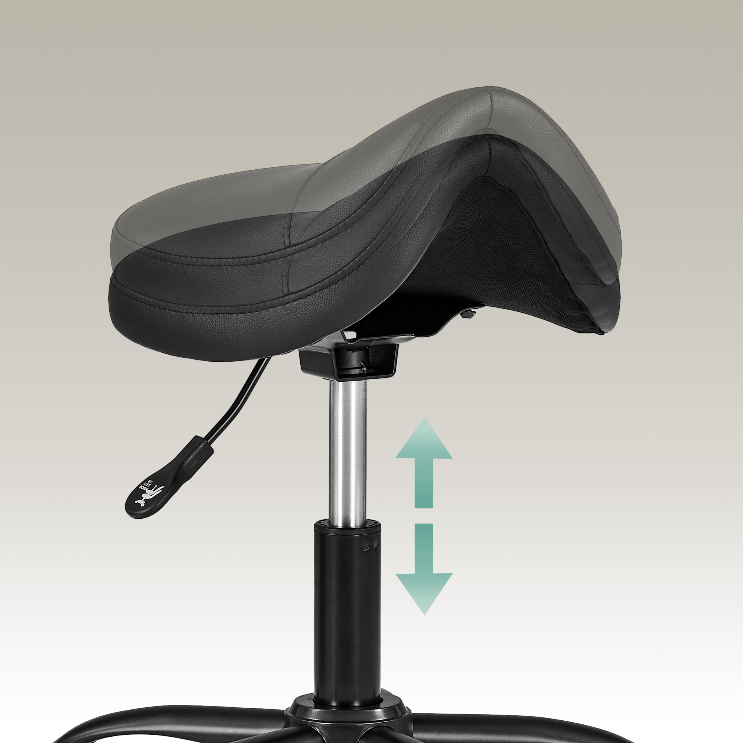 Ergonomischer schwarzer Sattelhocker mit höhenverstellbarer Gasdruckfeder vor grauem Hintergrund.