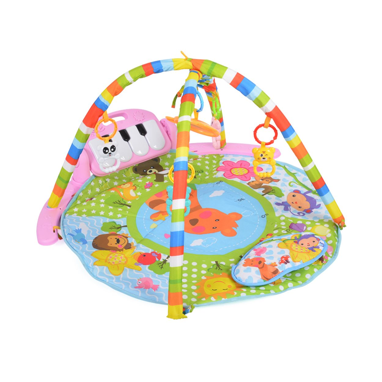 Buntes Baby-Spielkissen mit farbiger Decke, Klavier und hängenden Tierspielzeugen auf weißem Hintergrund.