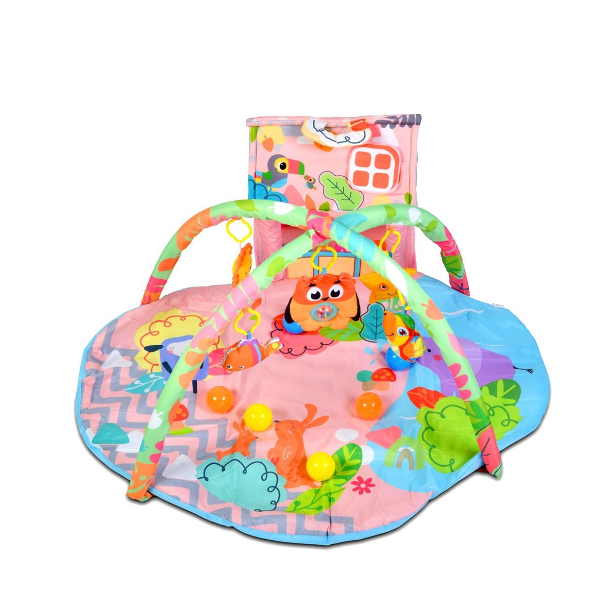 Buntes Baby-Spielkissen mit Bögen, Plüschtieren und gelben Bällen auf rosa und blauem Untergrund.