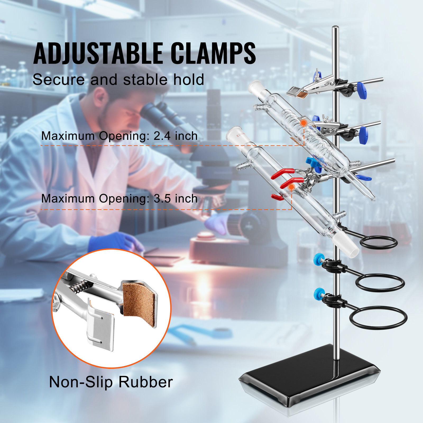 Soporte de laboratorio con material de vidrio y pinzas ajustables que sujetan condensadores, con texto detallado.