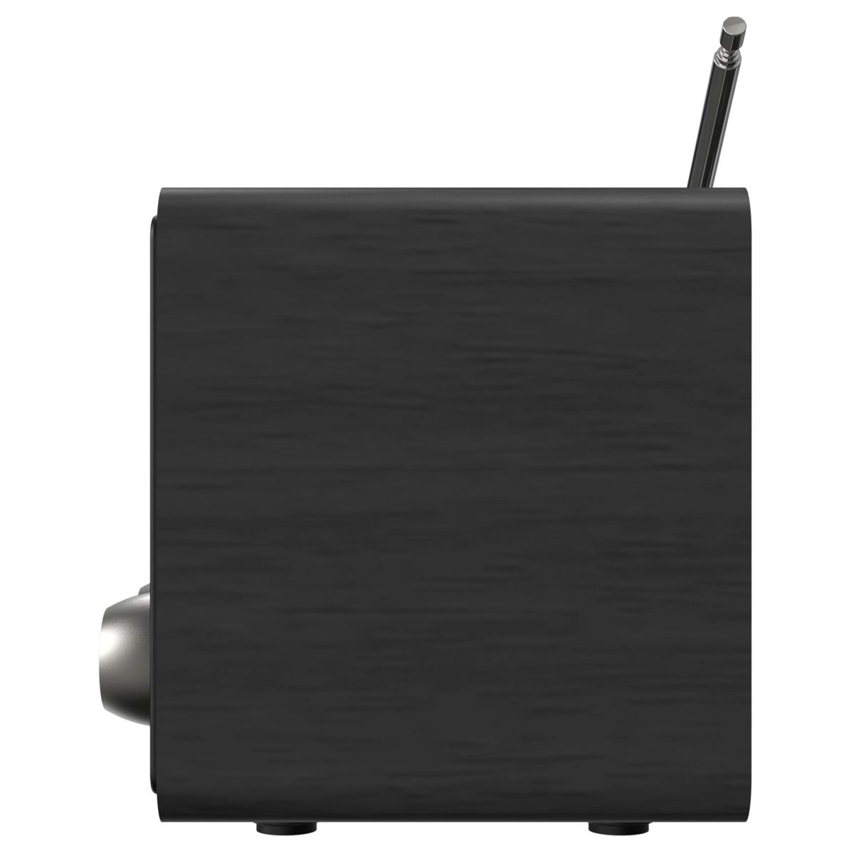 Ein schwarzes Radio mit silberner Antenne und Drehknopf vor weißem Hintergrund.