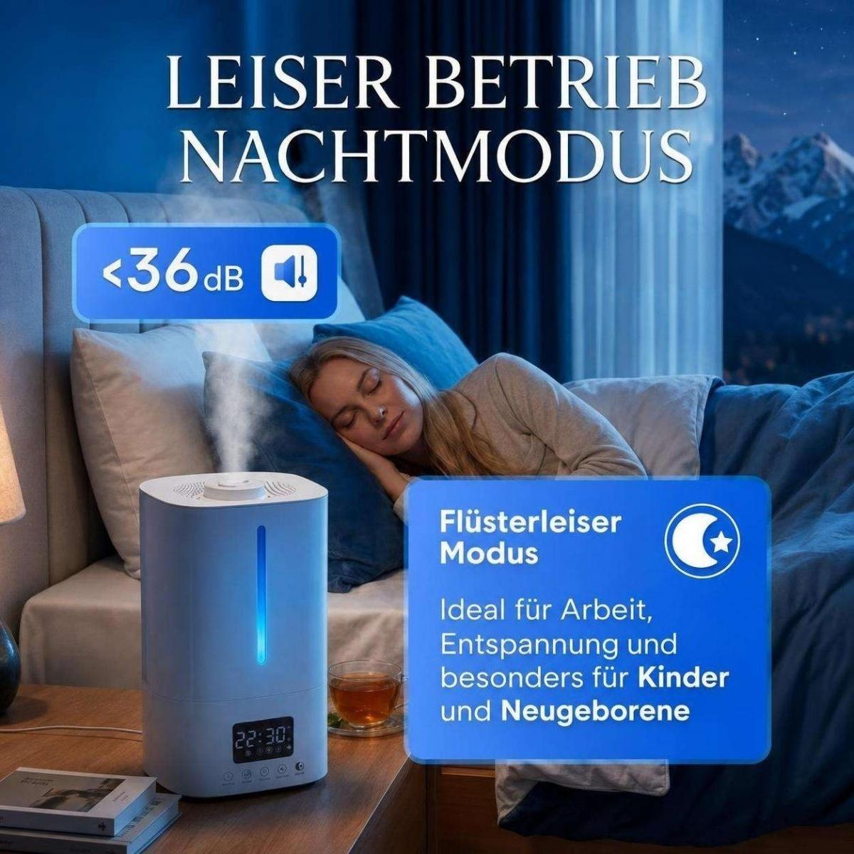 Ein weißer Luftbefeuchter mit blauem Licht steht auf einem Nachttisch, während eine Frau friedlich im Bett schläft.