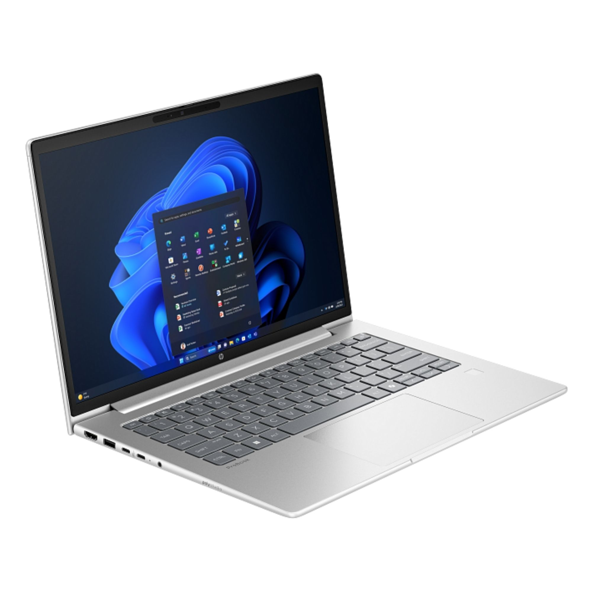 Beyaz arka planda açık gümüş renkli bir dizüstü bilgisayar, mavi Windows ekranı gösteriyor.