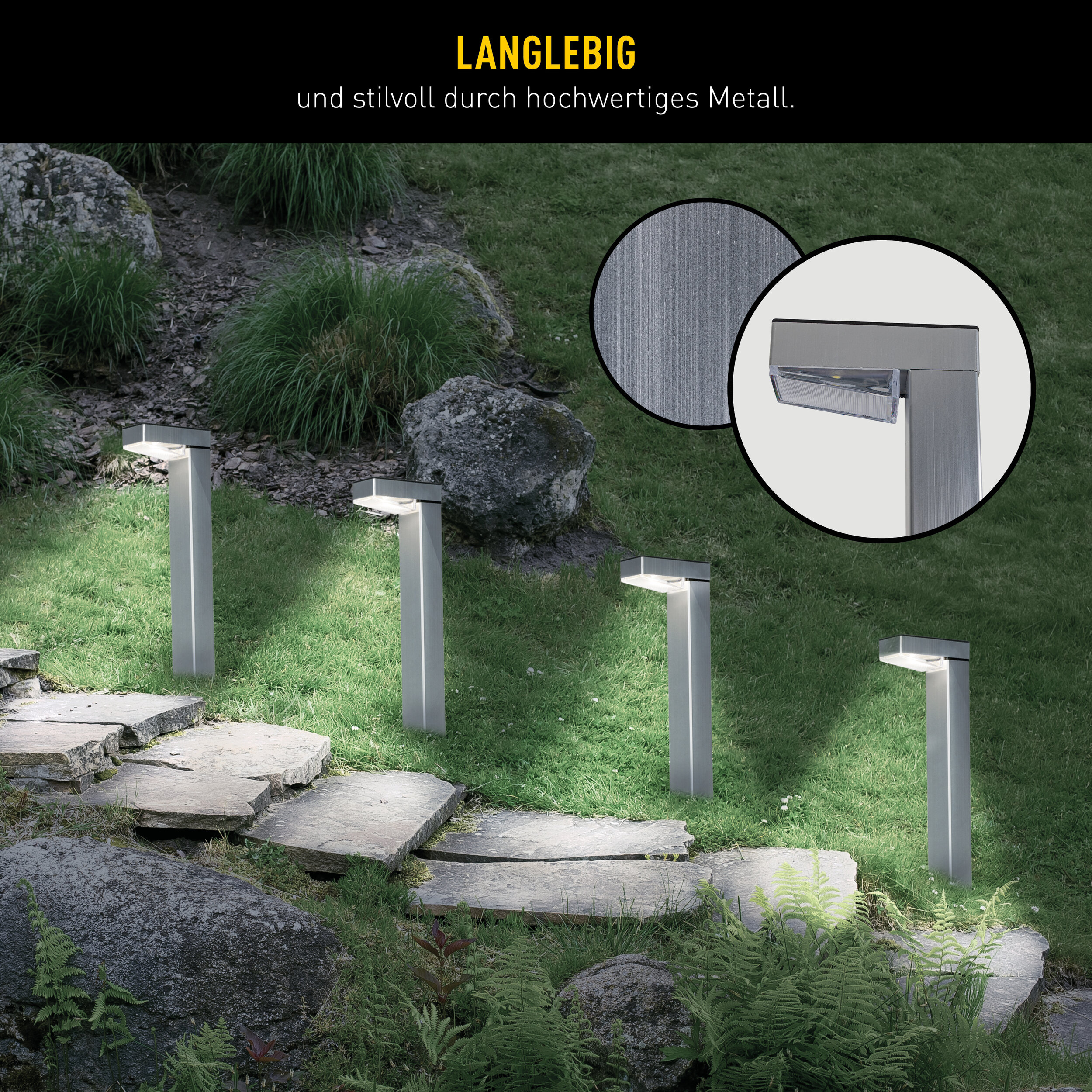Moderne Wegeleuchten aus Metall beleuchten eine Steintreppe im Garten bei Nacht.