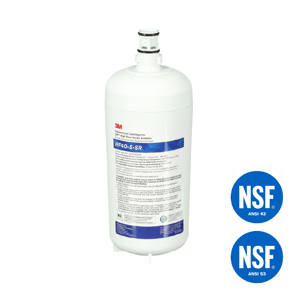 Cartuccia filtro acqua 3M bianca HF40-S-SR con loghi blu su sfondo bianco.