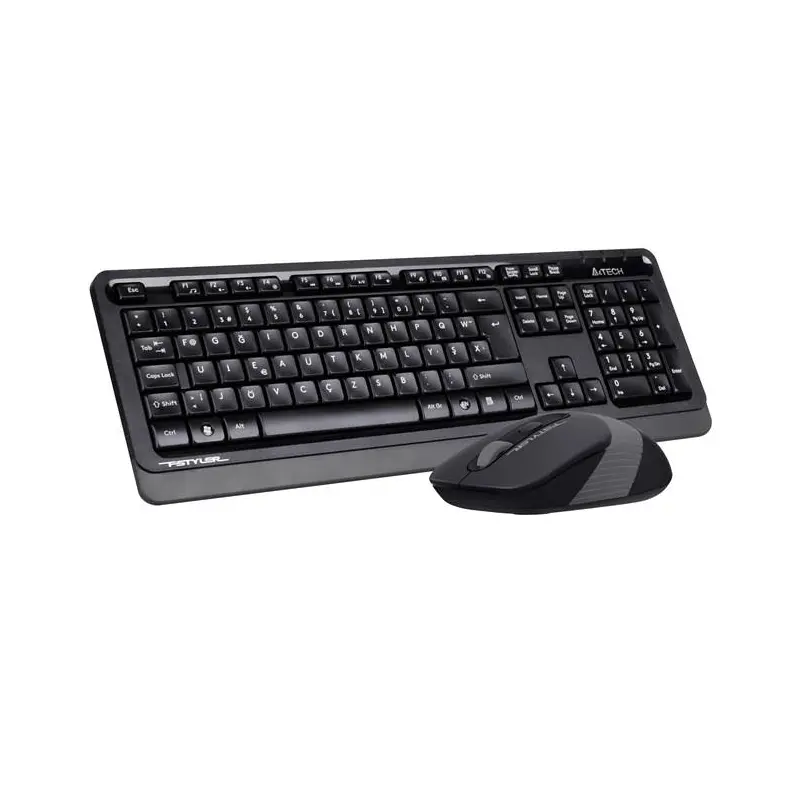 Beyaz arka planda kablosuz klavye ve ergonomik fareye sahip siyah bilgisayar seti.