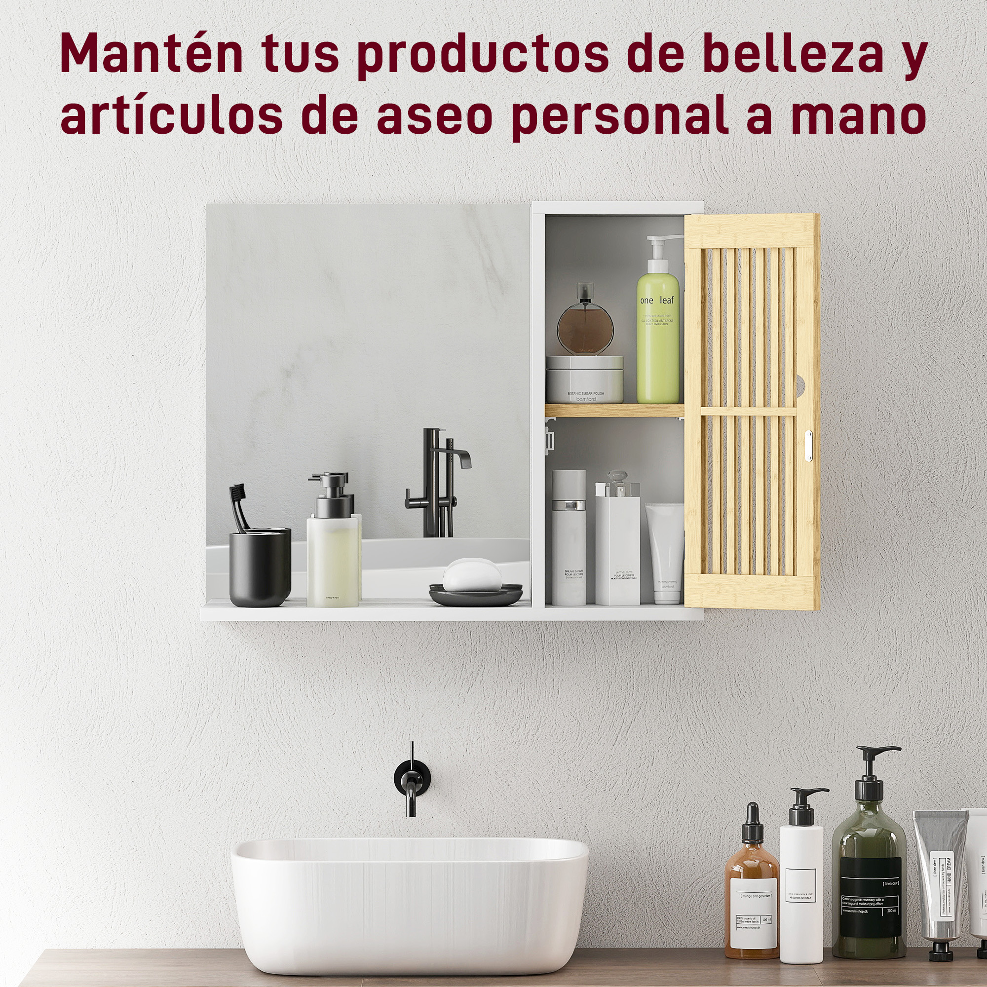 Un armario de baño con espejo y artículos de aseo junto a un lavabo.