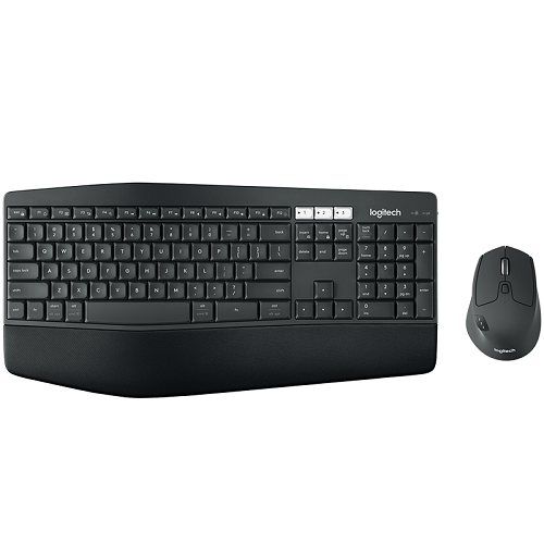 Beyaz arka planda bilek destekli siyah kablosuz Logitech klavye ve uyumlu siyah fare.