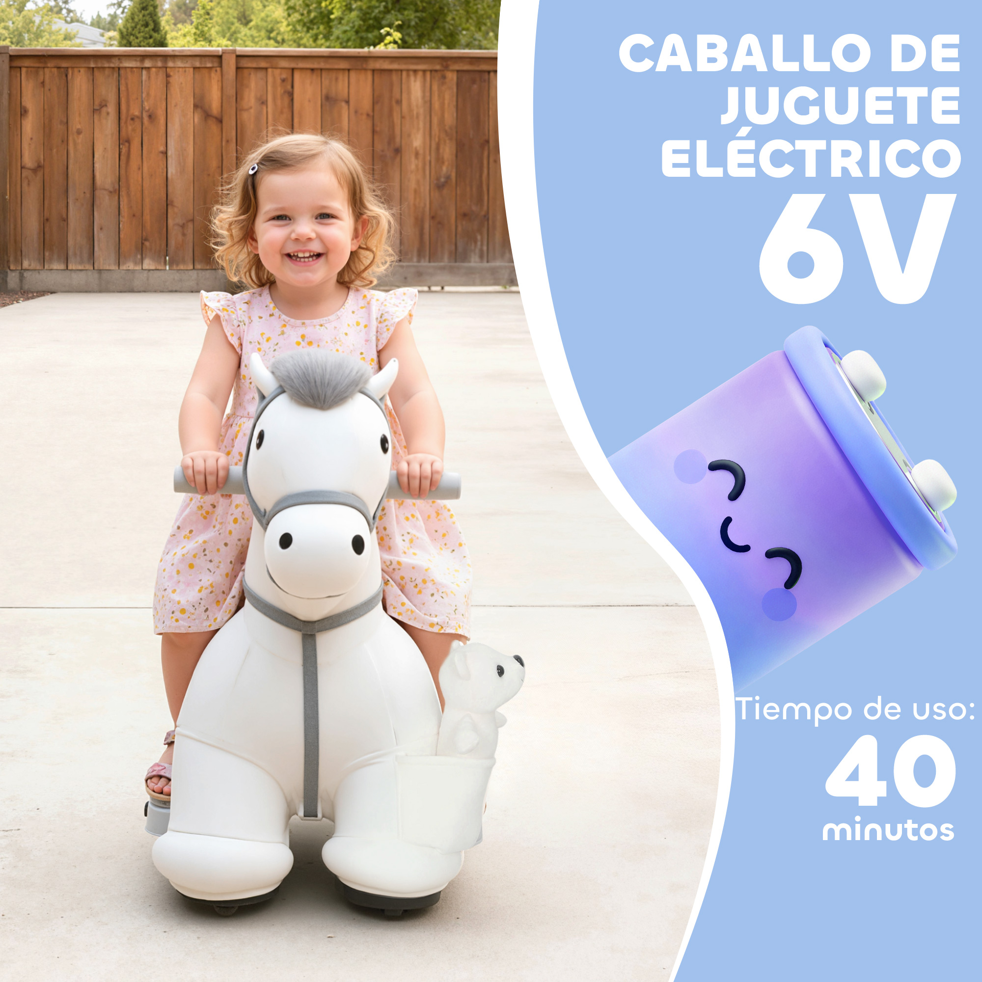 Niña pequeña montando felizmente en un caballo de juguete eléctrico al aire libre.