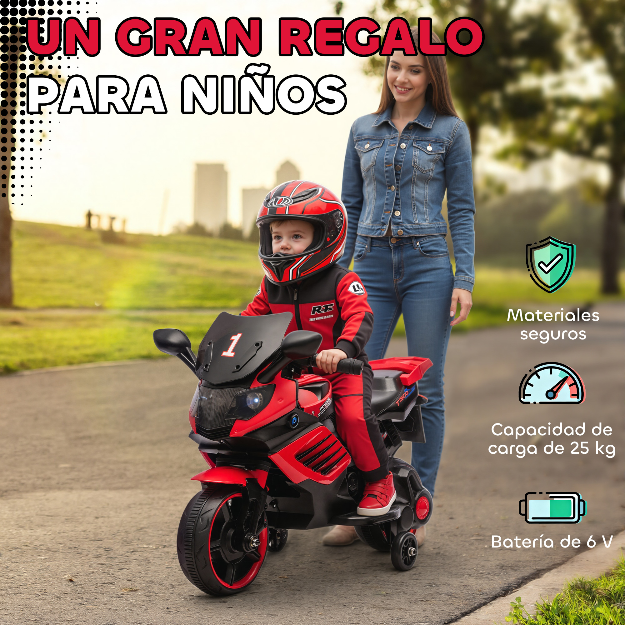Un niño con casco rojo y traje de carreras monta en moto de juguete roja al aire libre, observado por una mujer.