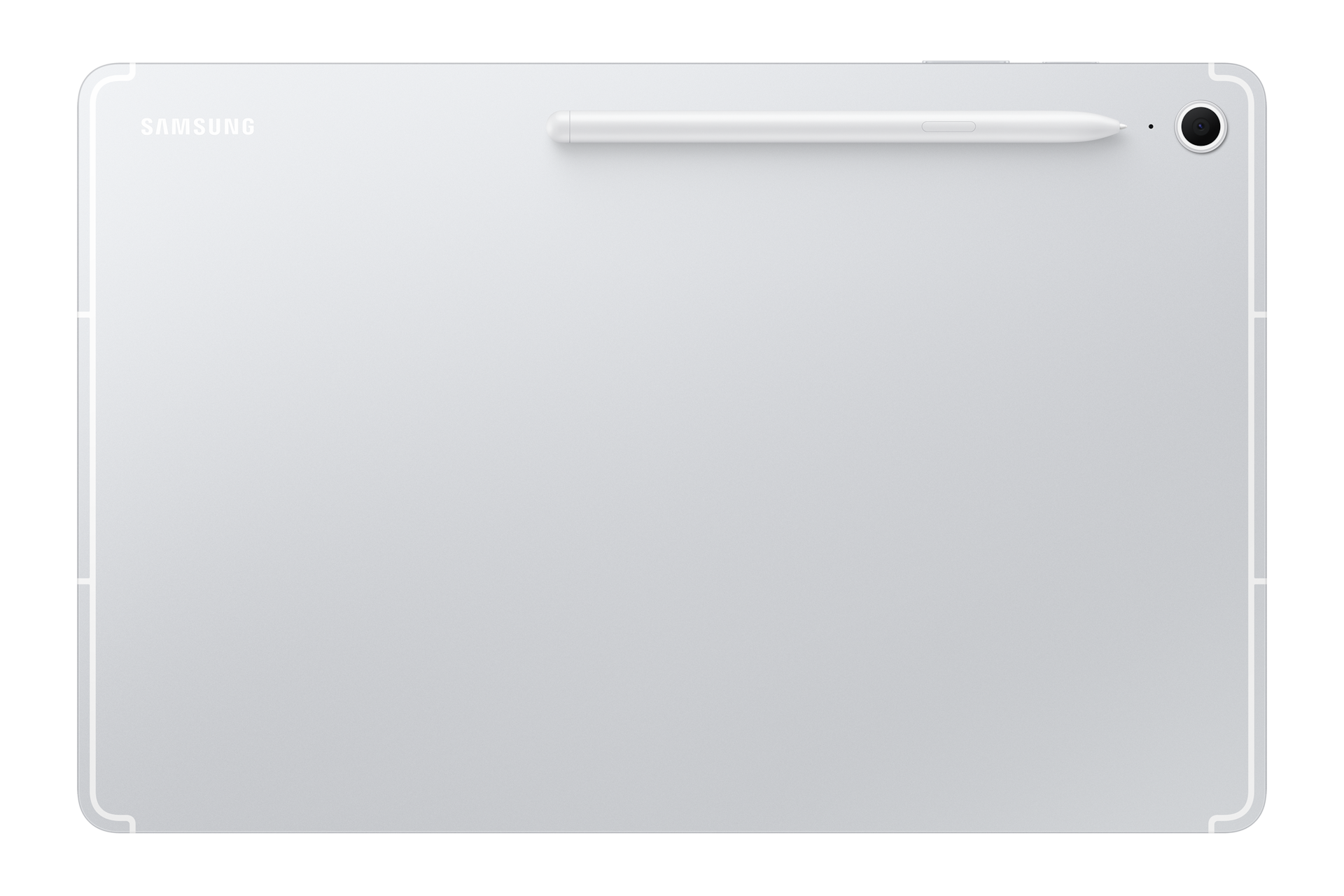 Rückseite eines weißen Samsung Tablets mit S Pen und Kamera auf schwarzem Hintergrund.