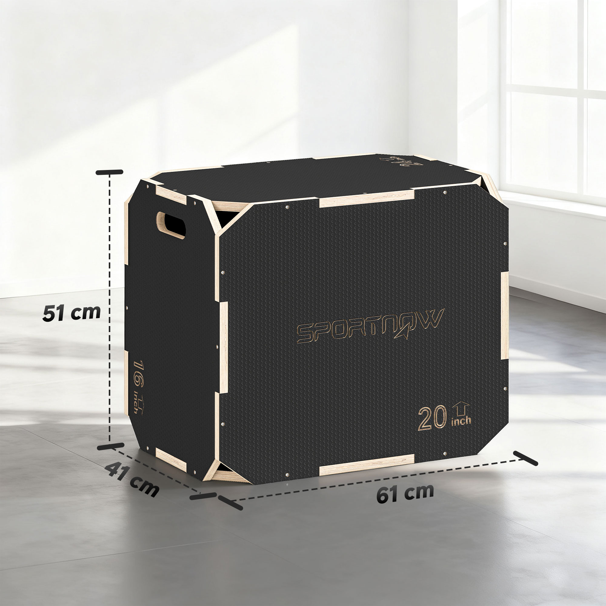 Caja pliométrica de madera negra con medidas en una habitaci ón luminosa.