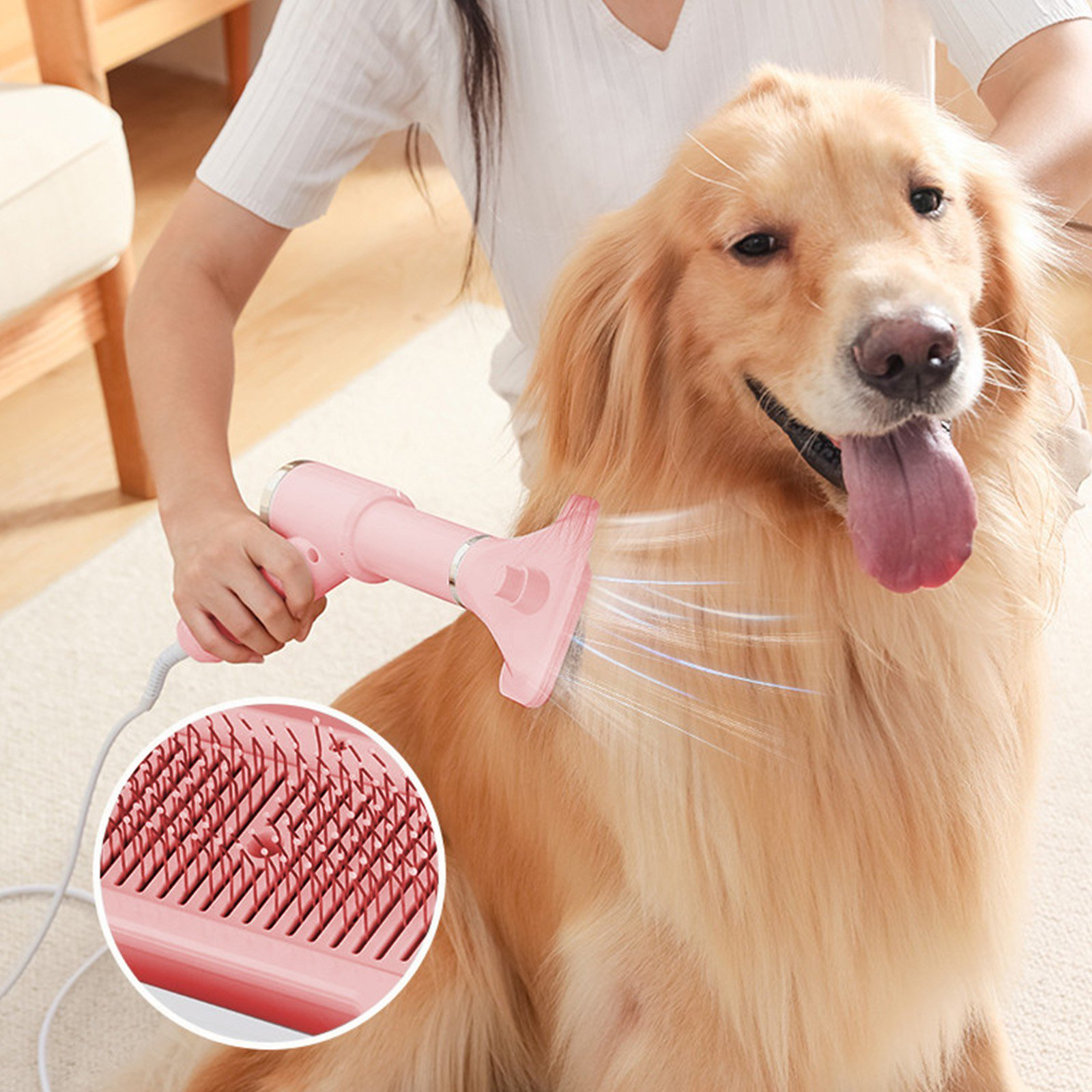 Eine Person benutzt eine rosa Haartrocknerbürste für Haustiere bei einem Golden Retriever.