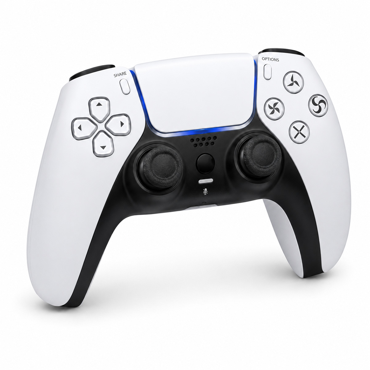 Un mando de PlayStation 5 en blanco y negro con iluminación azul sobre fondo blanco.