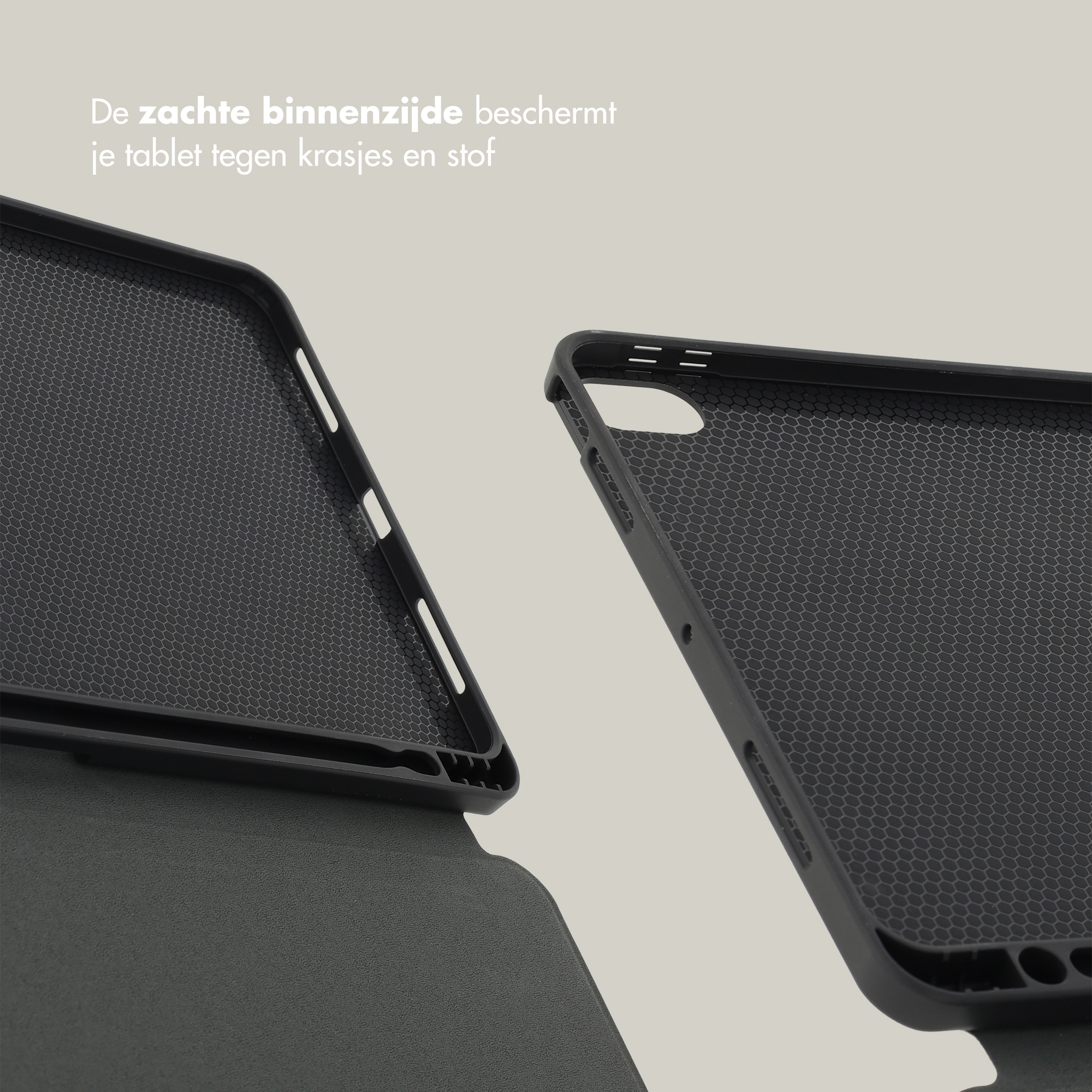 De zachte binnenzijde beschermt je tablet tegen krasjes en stof.