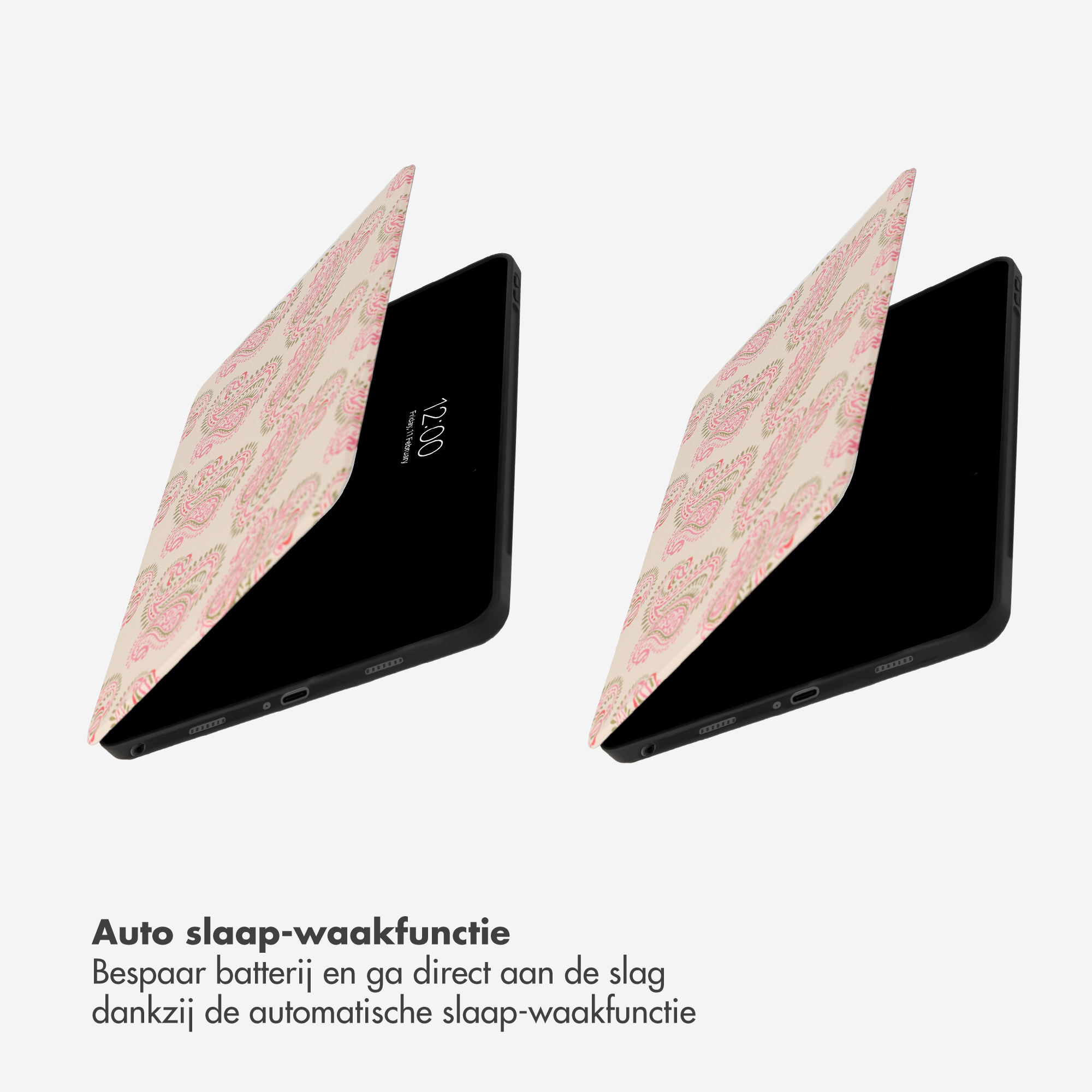 Deux tablettes noires avec étuis à motifs et texte néerlandais sur la fonction veille sur fond blanc.