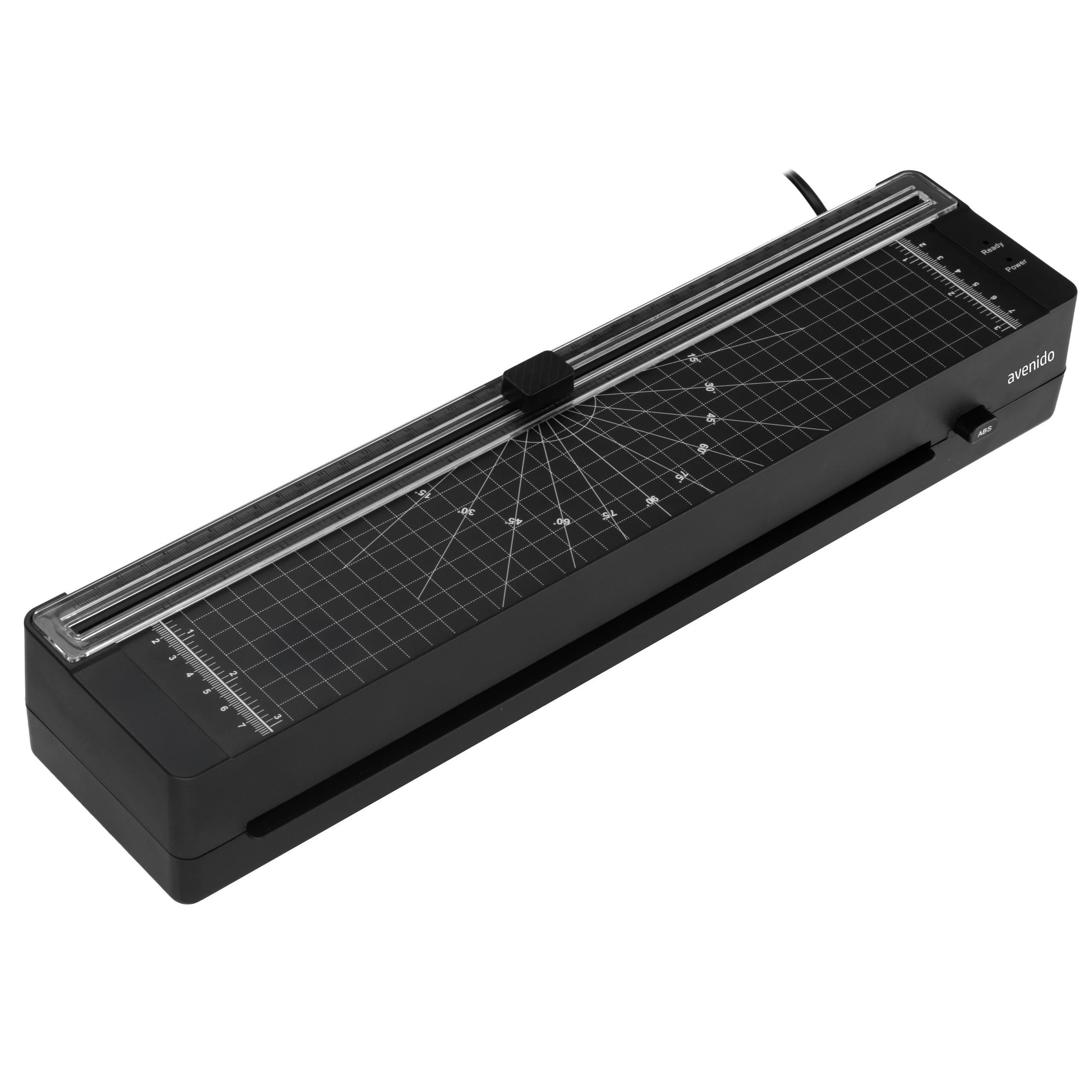 Czarny laminator z powierzchnią w kratkę i suwakiem na białym tle.