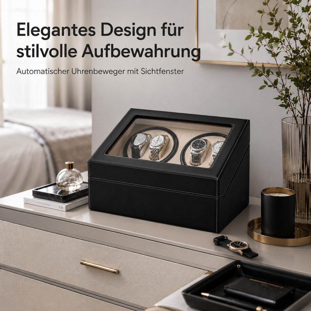 Schwarze Leder-Uhrenbox mit Glasfenster zeigt vier Uhren, auf einer Kommode in einem eleganten Raum.