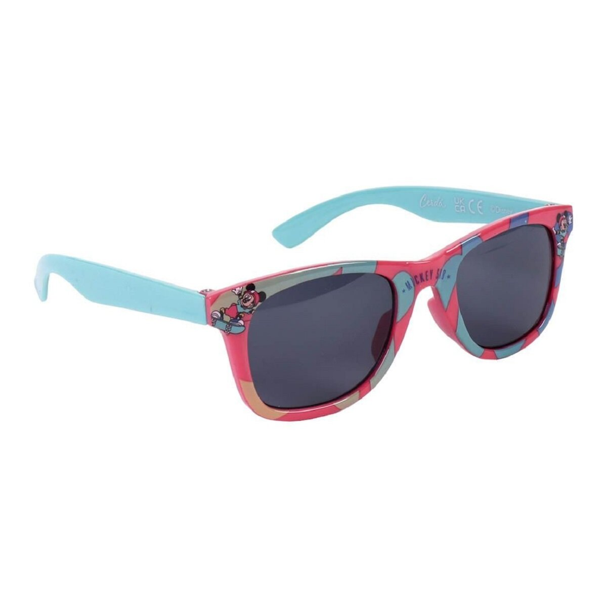 Gafas de sol para niños con montura rosa estampada y patillas azul claro sobre fondo blanco.