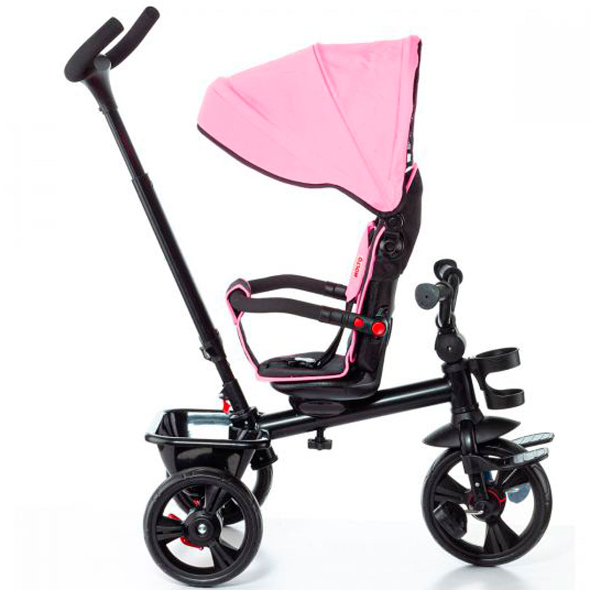 Un triciclo infantil negro con capota rosa, barra de empuje y cesta sobre fondo blanco.