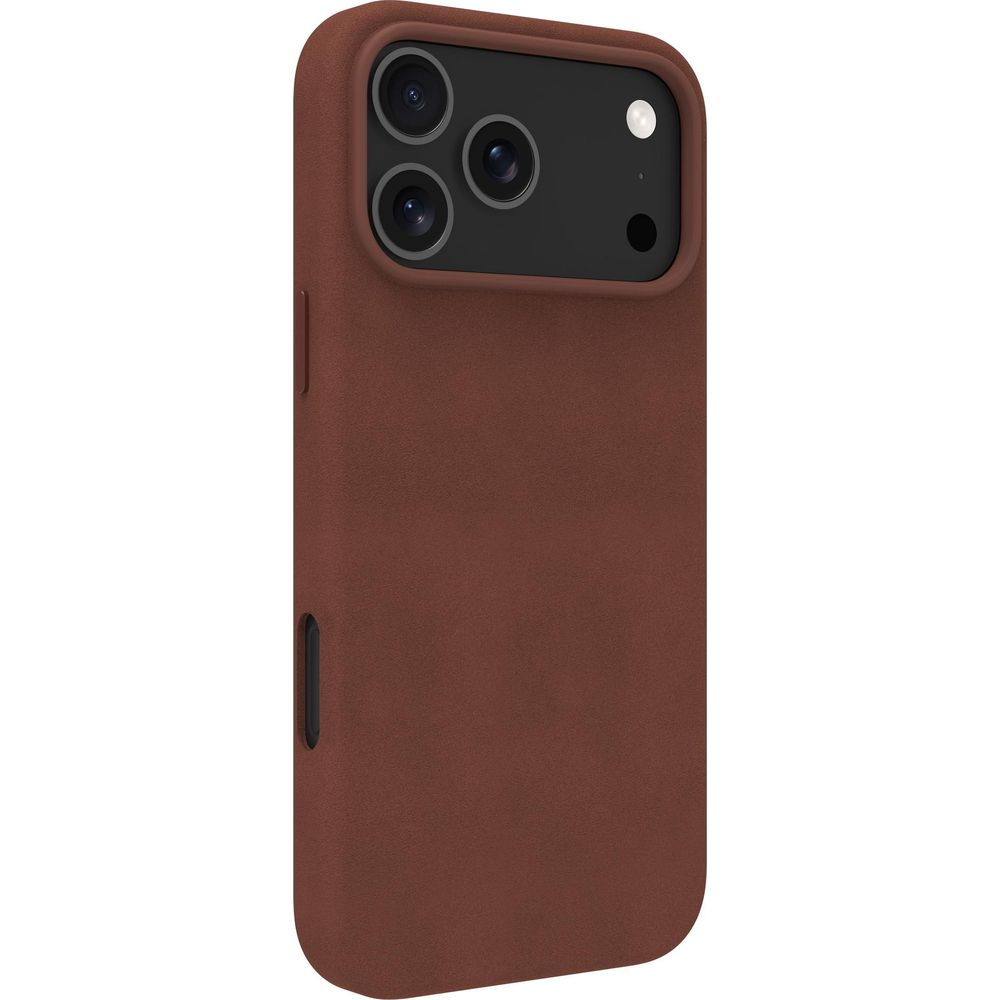 Una custodia per telefono in pelle marrone con ritaglio per tripla fotocamera e flash sul retro.
