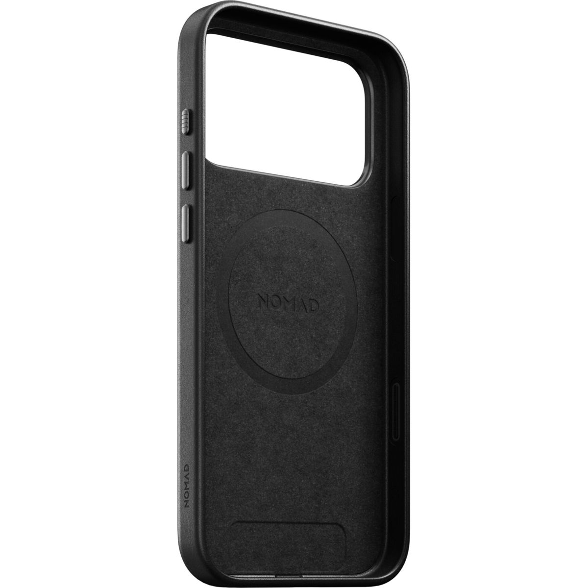 Schwarze Nomad-Smartphone-Hülle, innen mit MagSafe-Kreis.