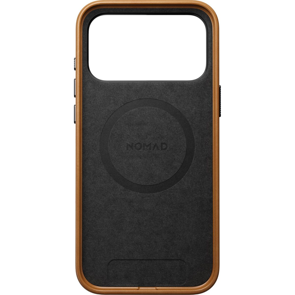 Eine braune Nomad-Handyhülle mit schwarzer Innenseite und MagSafe-Kreis.