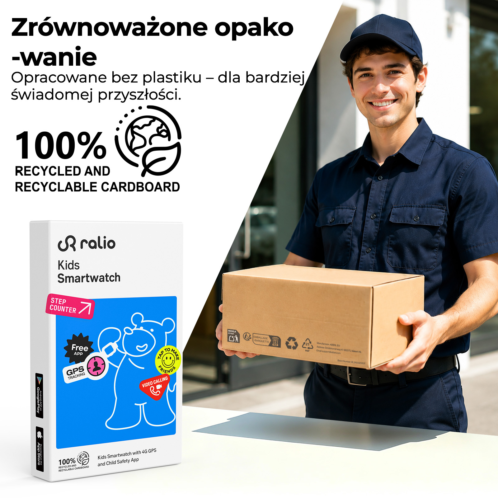 Uśmiechnięty kurier w niebieskim mundurze trzyma kartonową paczkę obok pudełka z produktem.