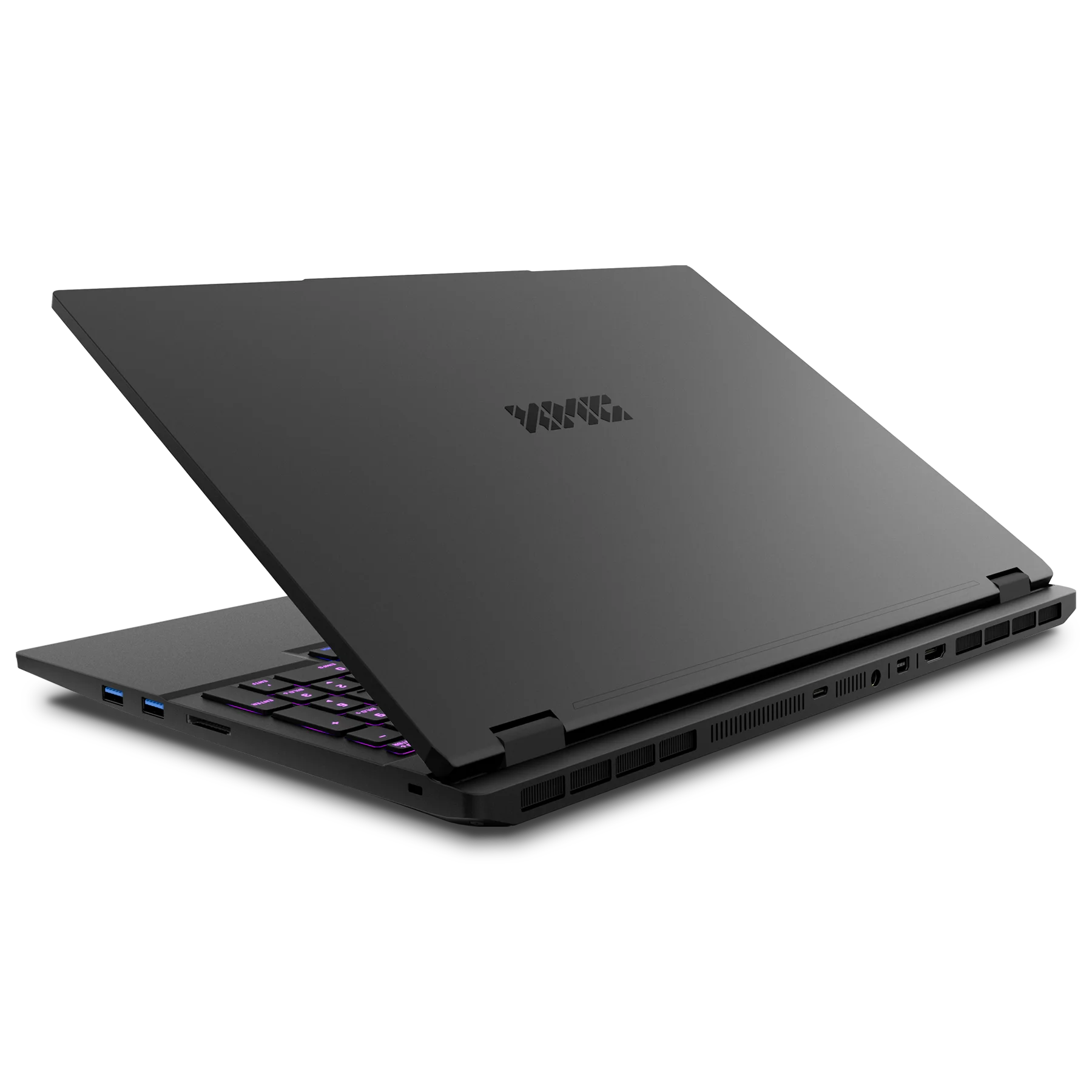 Ein schlanker, schwarzer Gaming-Laptop ist leicht geöffnet auf schwarzem Hintergrund, mit sichtbaren Anschlüssen.