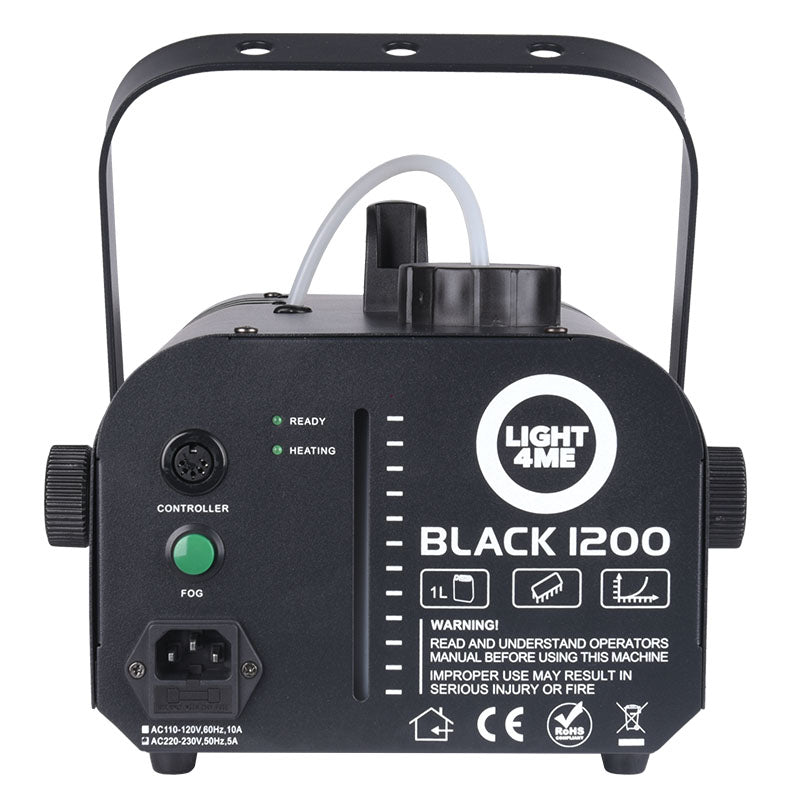 Eine schwarze Light4Me Black 1200 Nebelmaschine mit Haltebügel und Bedienelementen.