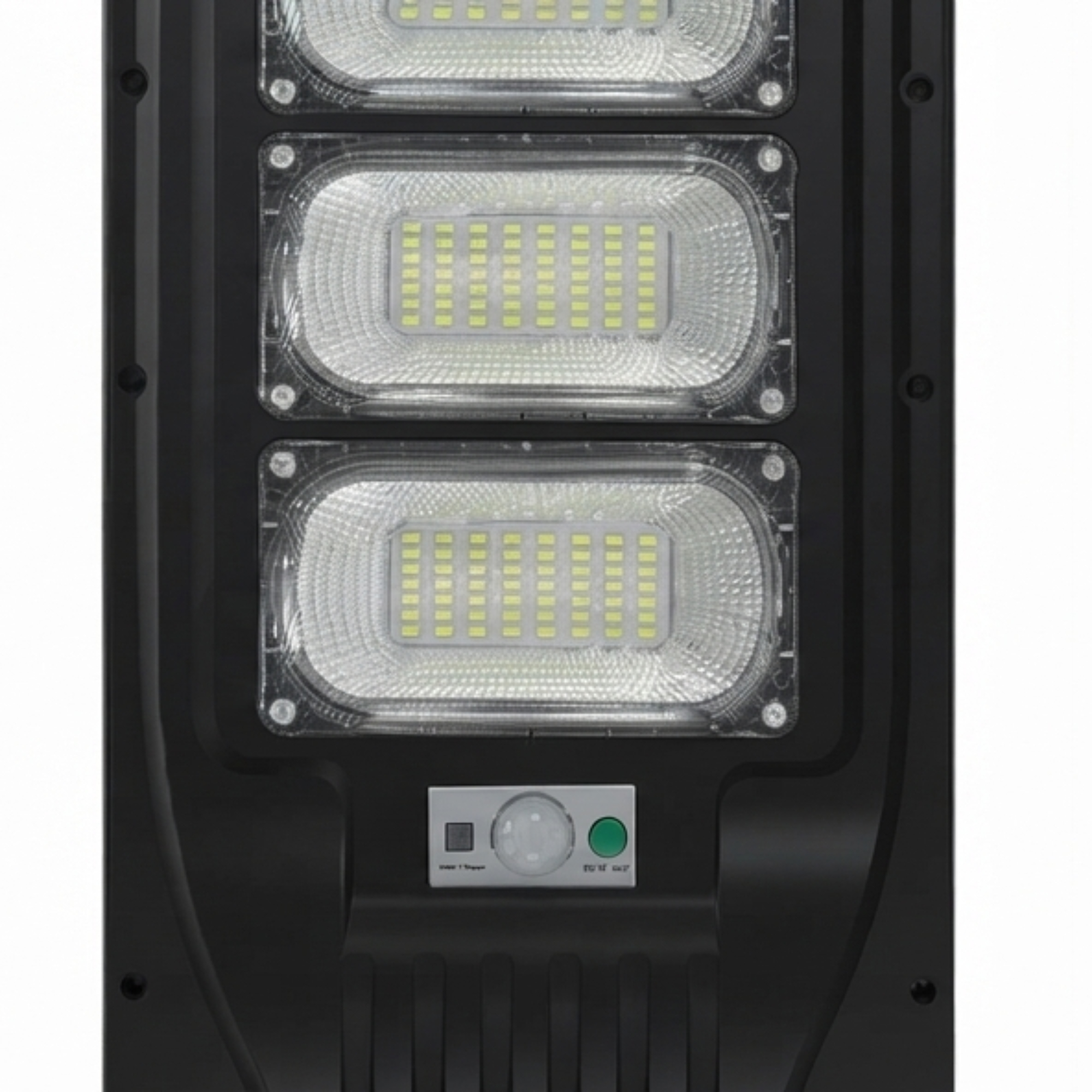 Lámpara solar negra con tres paneles LED y sensor de movimiento.