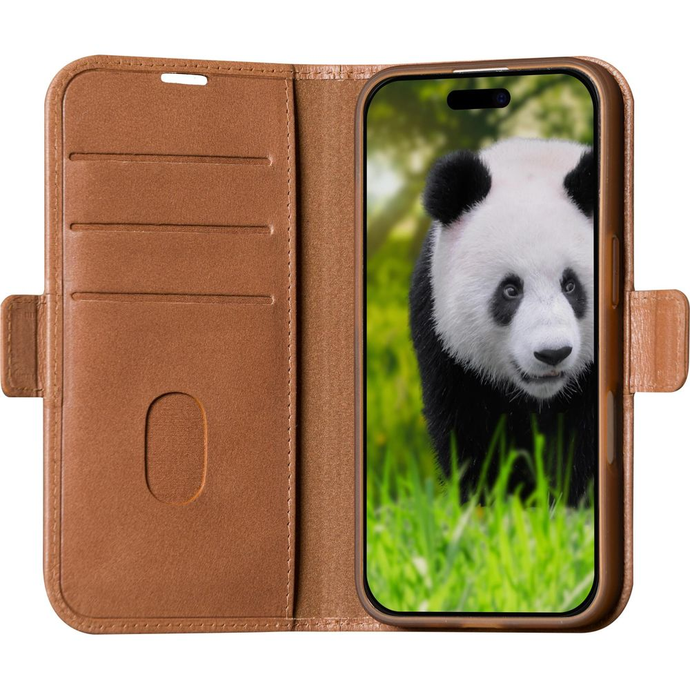 Custodia a libro in pelle marrone con tasche per carte e uno smartphone con un panda.