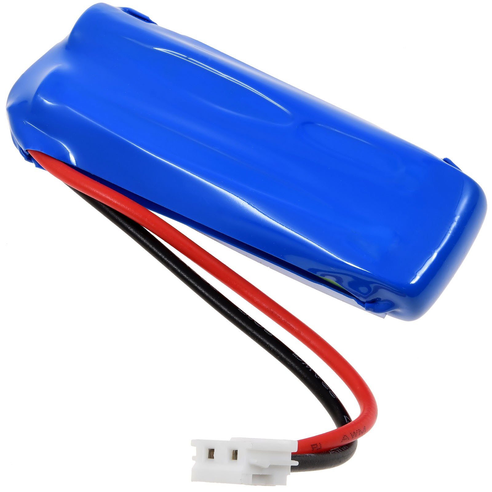 Ein blauer Akku mit roten und schwarzen Kabeln, die in einem weißen Stecker enden, auf weißem Hintergrund.