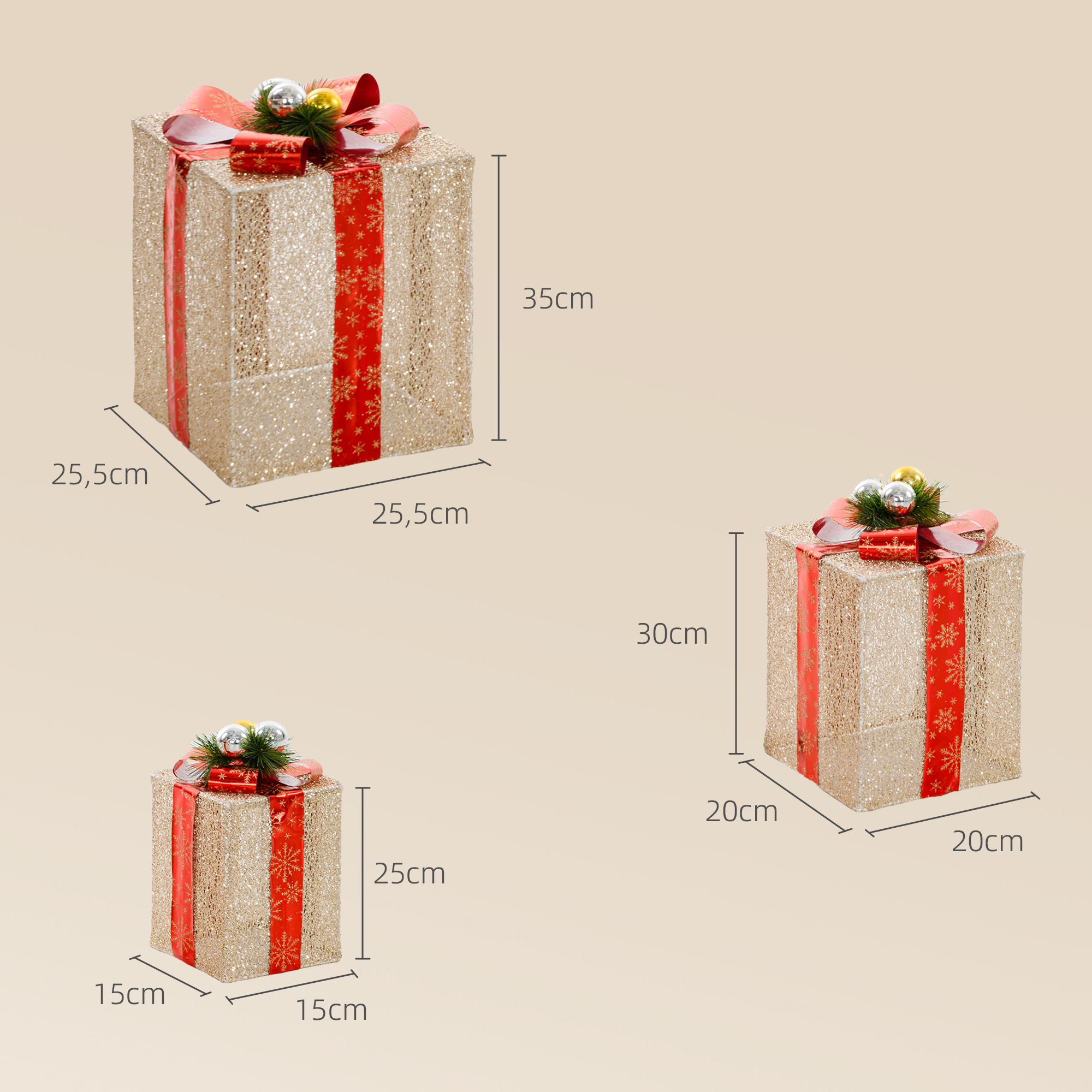 Tres cajas de regalo de Navidad con purpurina dorada de varios tamaños con lazos rojos y etiquetas de dimensiones sobre fondo beige.