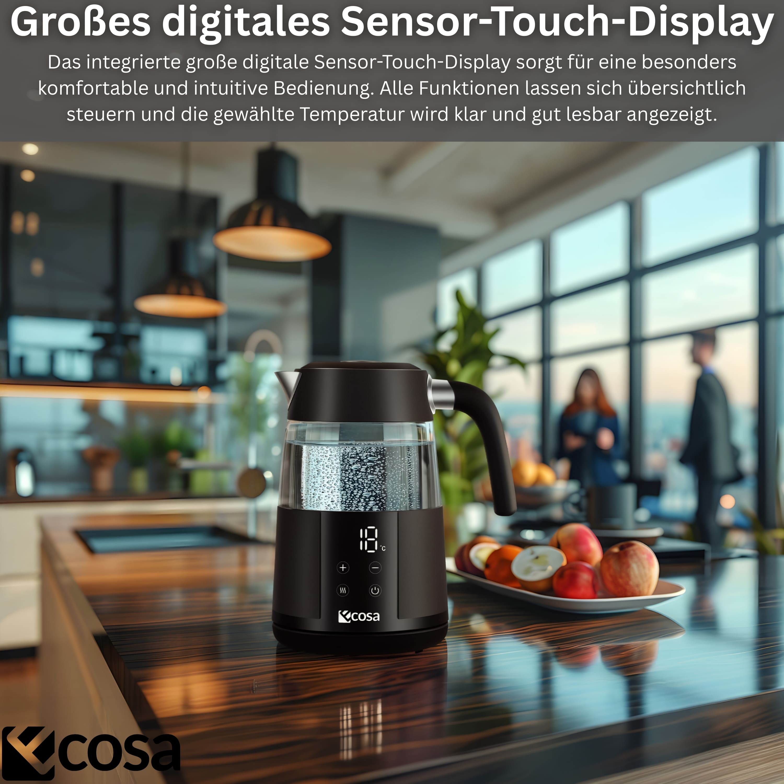 Ein schwarzer Wasserkocher mit digitalem Display steht auf einer Holzarbeitsplatte in einer modernen Küche.